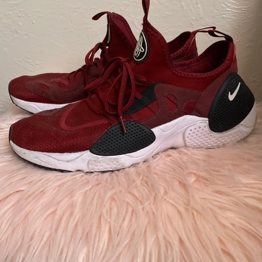 Men’s Nike Edge